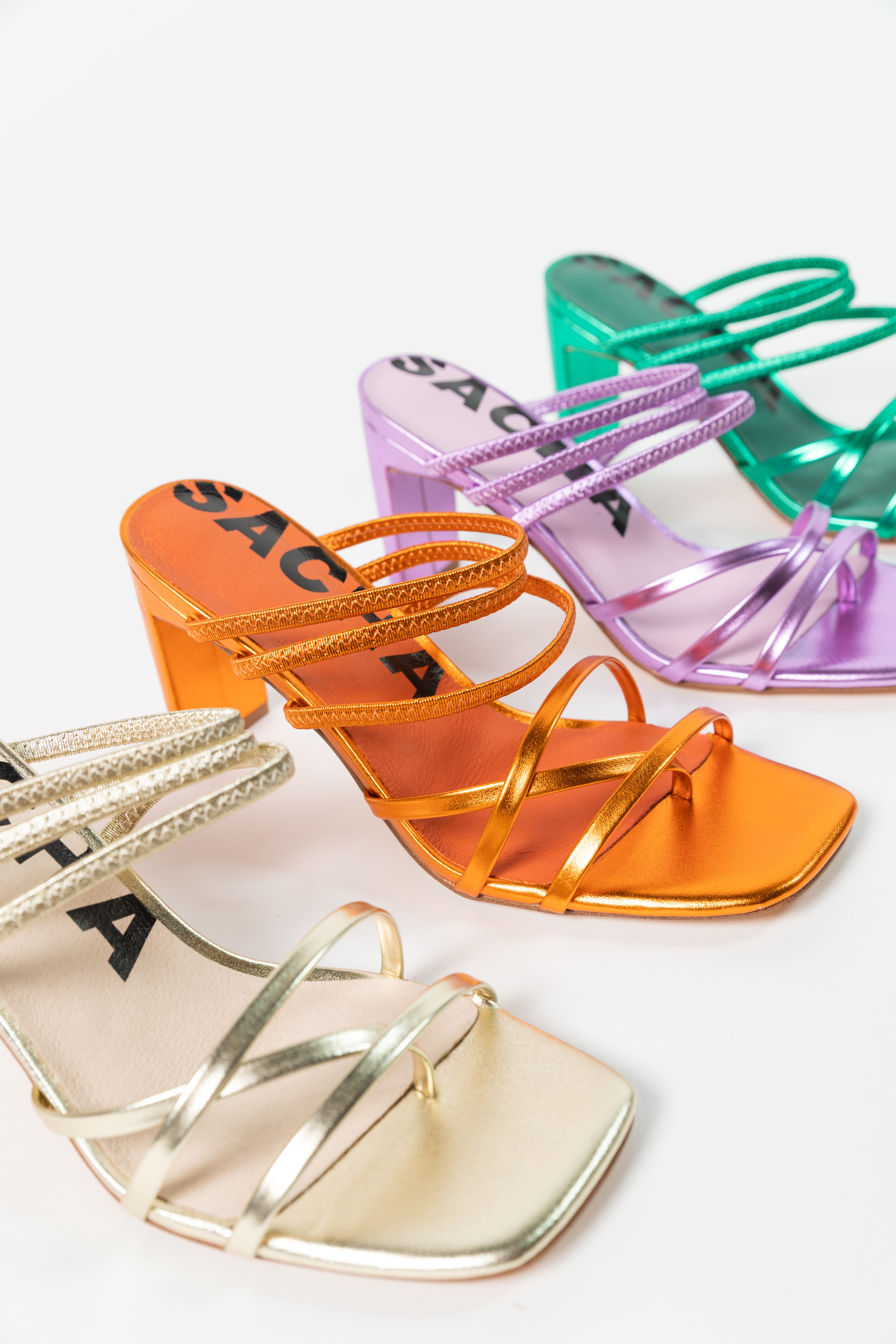 Riemchensandaletten in Metallic-Optik